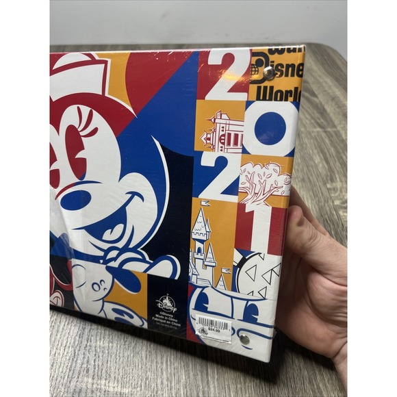 2021 Walt Disney World Park 50th Anniversary Mickey And Friends Photo Album New! - Picture 7 of 10